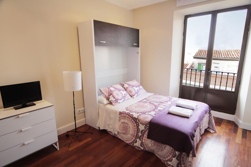 Olmorooms Madrid Room photo